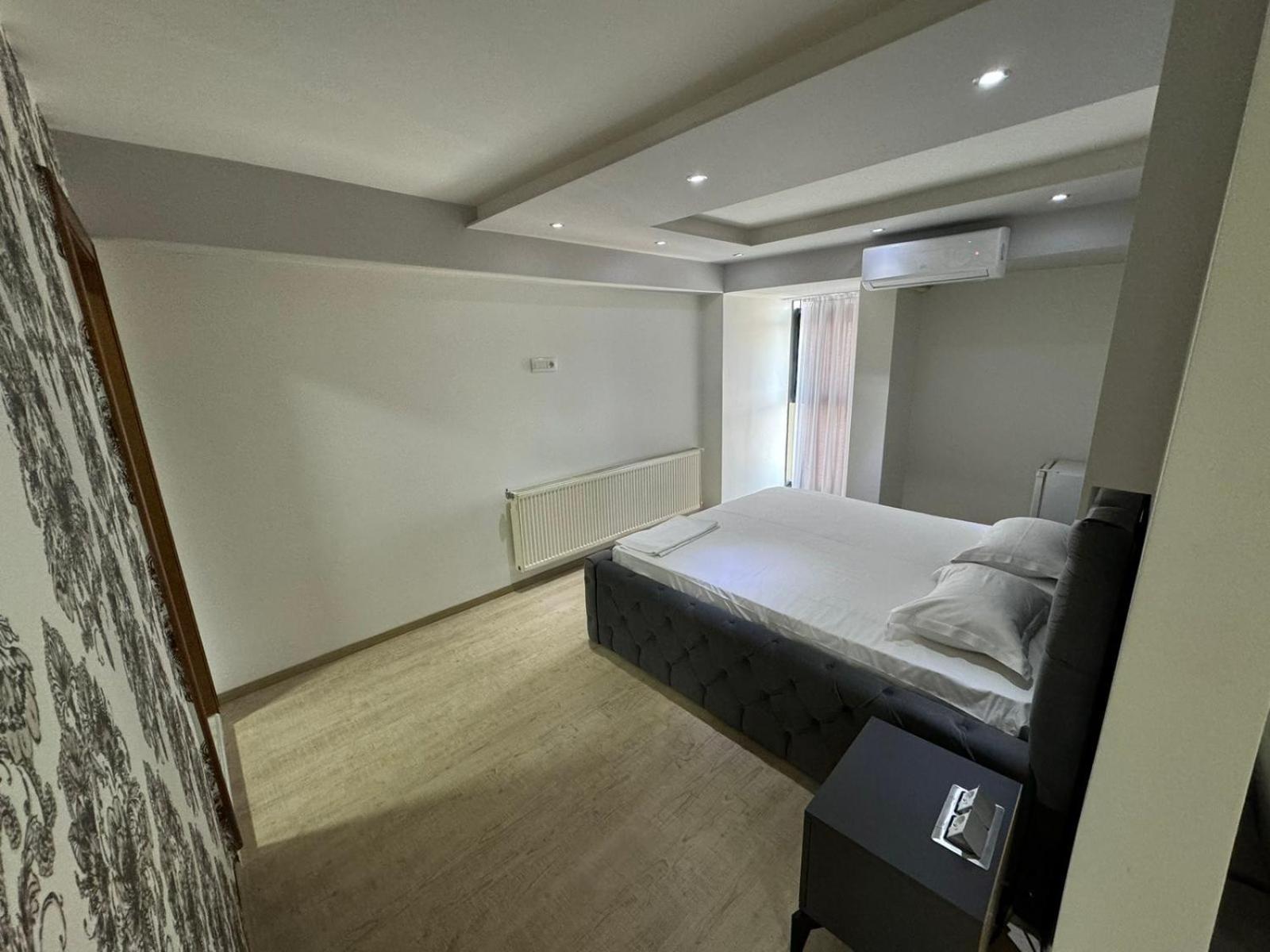 Hotel Pashtriku Gjakova Ngoại thất bức ảnh