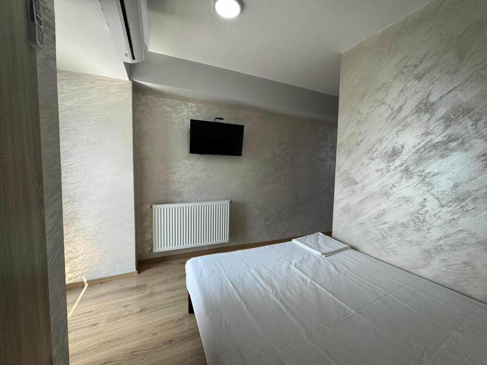 Hotel Pashtriku Gjakova Ngoại thất bức ảnh